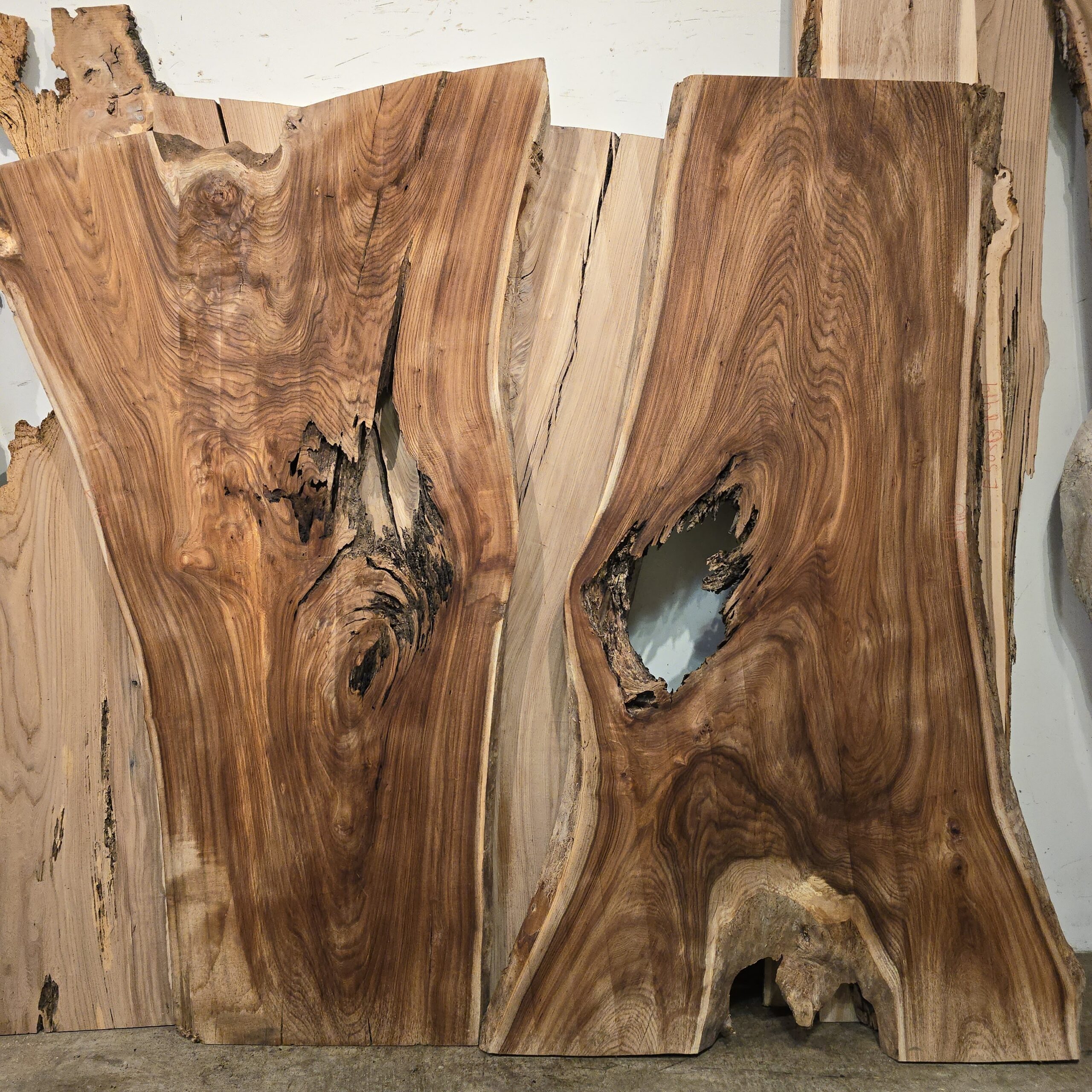 Live Edge Slabs 101: How to Choose the Right Slab for Your Project